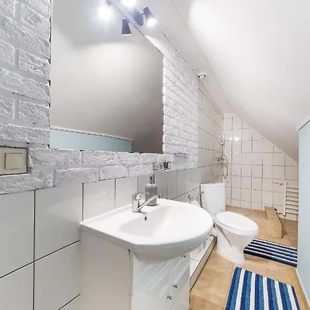 Δωμάτια σε οικογενειακή κατοικία Mewa *